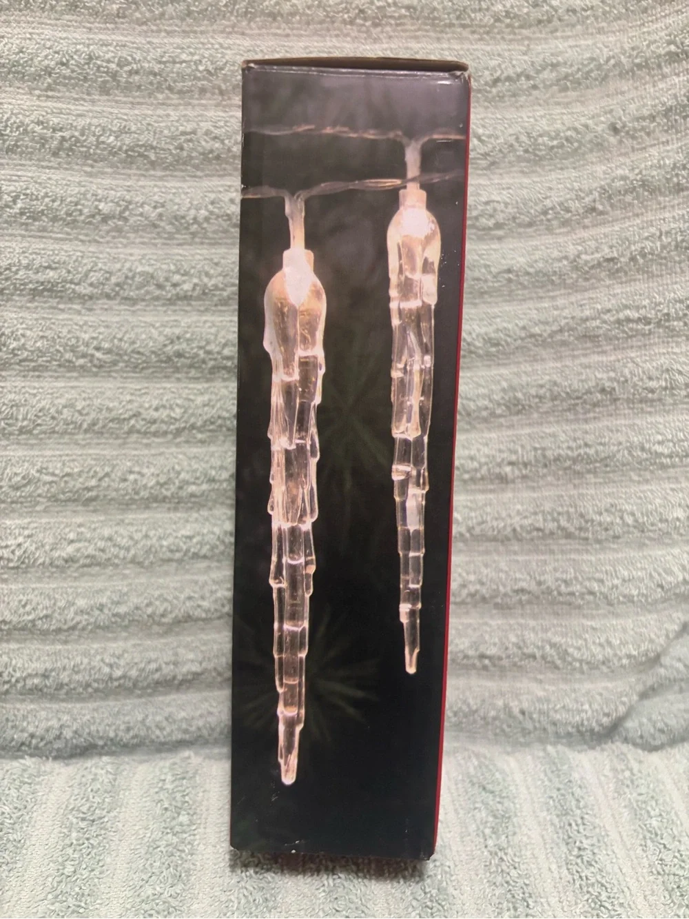 PLACE & TIME Warm White Icicle String Lights. Battery Operated NIB!